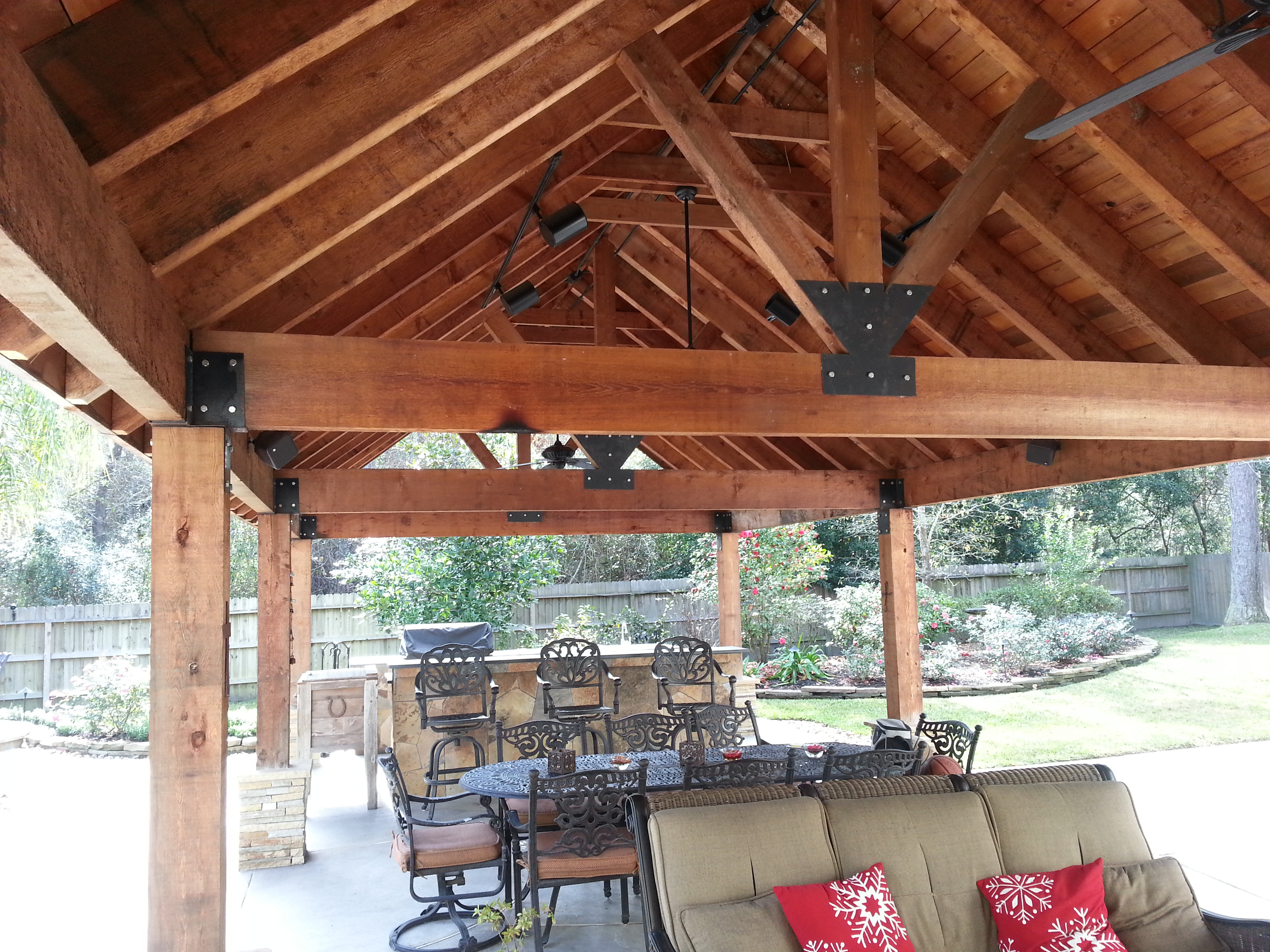 Outdoor Kitchen