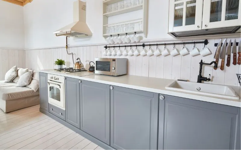 Cabinet Colors for Kitchen