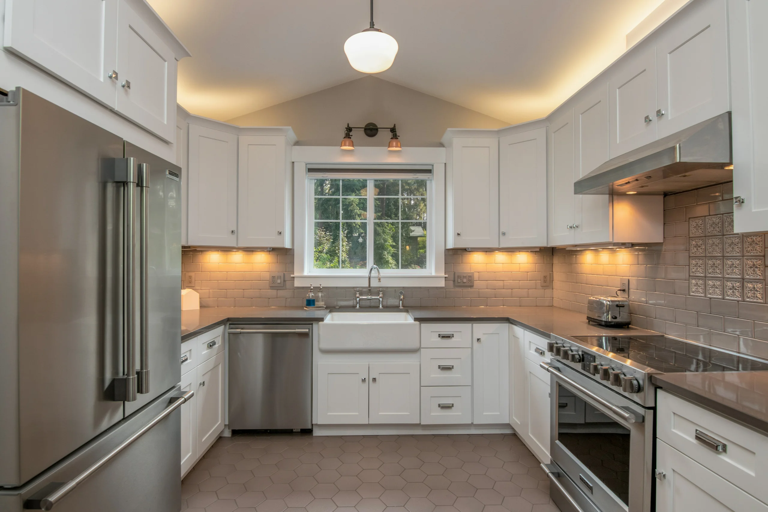 L-Shaped Kitchen